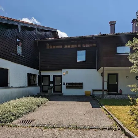Ulmenzweig Siegsdorf